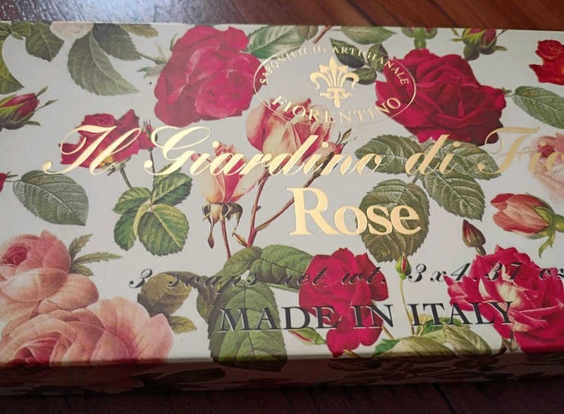 Saponificio Artigianale Fiorentino Il Giardino di Fiori Rose Soap Set 3×4.37 oz