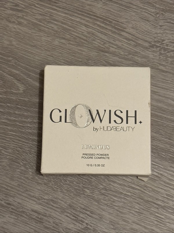 Huda Beauty GLOWISH Luminous Pressed Powder ~ 05 MEDIUM ~ 0.35 oz / 10 g ~ NEW