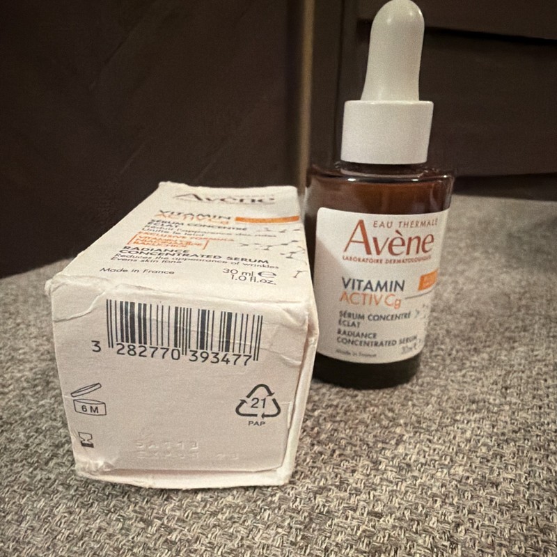 Avène Vitamin Activ Cg Radiance Serum Vitamin C Niacinamide Bakuchiol 1 fl oz gallery