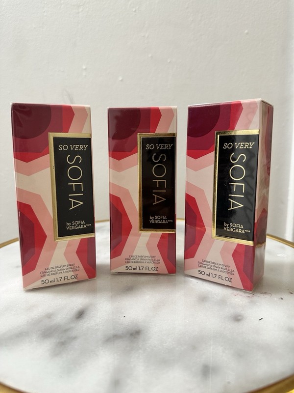 SOFIA VERGARA SO VERY SOFIA EAU DE PARFUM EDP SPRAY 1.7 OZ LOT OF 4 SEE DETAIL