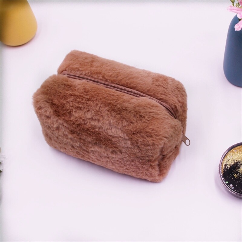 Stylish Polyester Makeup Case for Beauty Enthusiasts and Daily Use gallery