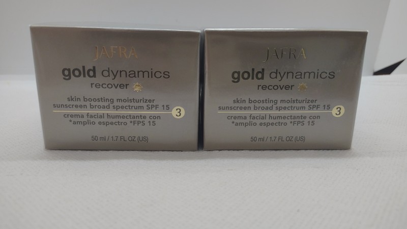 2 Jafra Gold Dynamics Skin Boosting Moisturizer Broad Spectrum SPF 15 1.7 fl