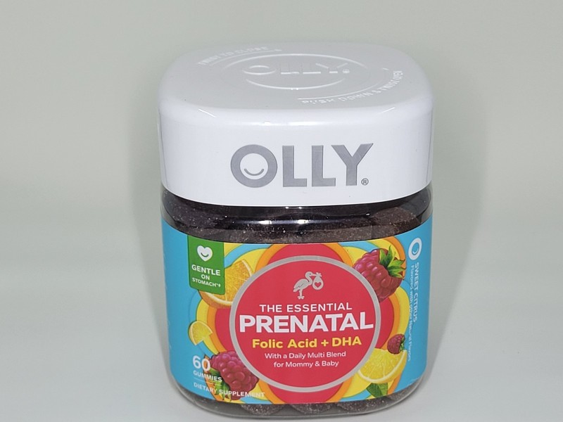 Olly Prenatal 60 Gummies, EXP: Dec 2025