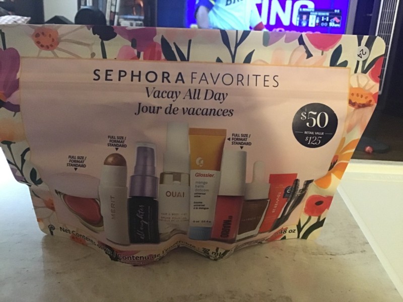 NIB Sealed Sephora Favorites Vacay All Day 4 Full Size and 5 regular products!