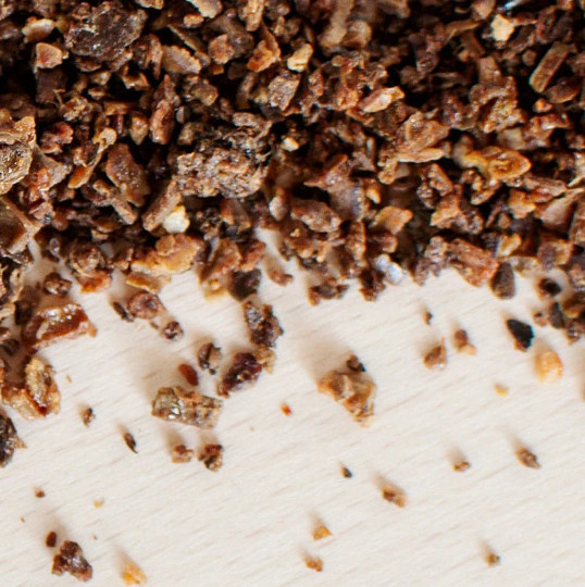 Raw Bee Propolis Tincture with Handmade Linen Wrap - 50 ml (1.6 fl oz) gallery