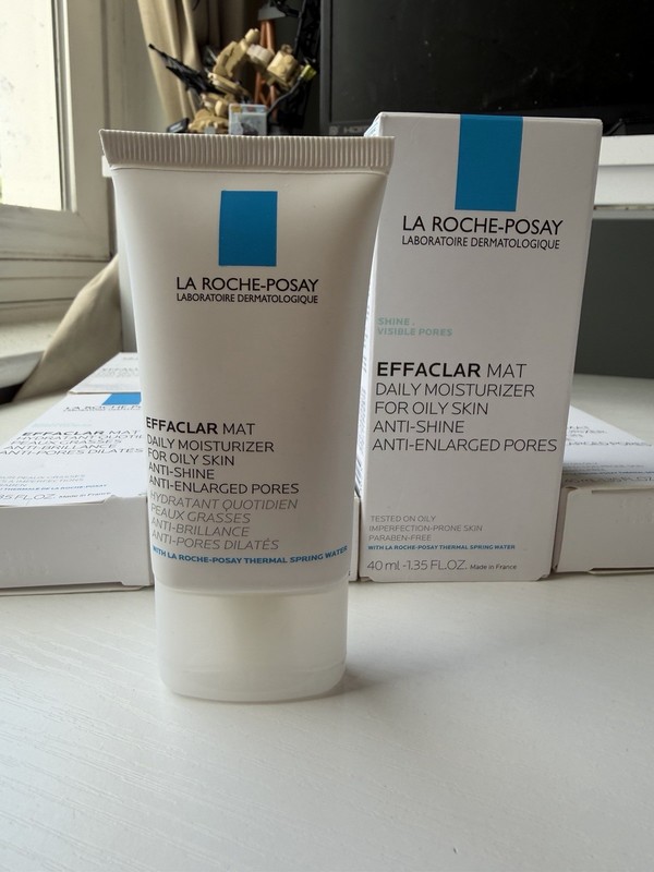 La Roche-Posay Effaclar Mat Moisturizer Anti-Shine Oily Skin 1.35 fl oz