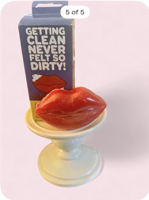 Red Lips Shaped Novelty Body Bar Soap for Men, Women, Teens, Unisex Kids gallery