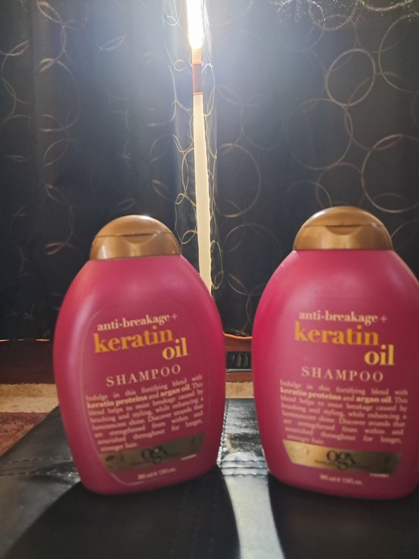 Pack of 2x OGX Strength & Length + Keratin Oil Anti-Breakage Shampoo, 13 Oz