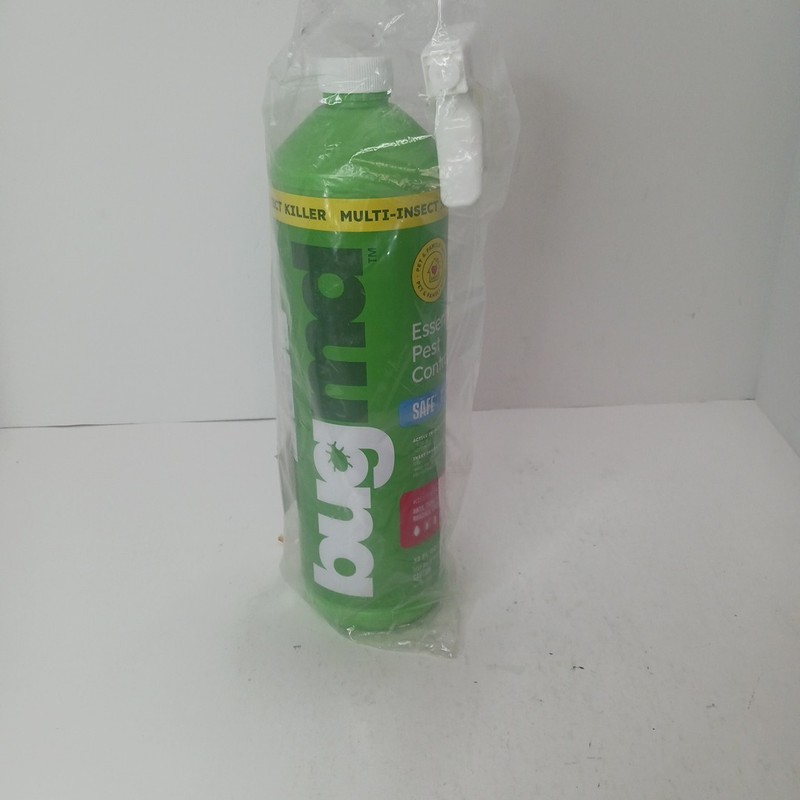 32oz Spray Bottle BugMD Organic Essential Oil W/ Pump New