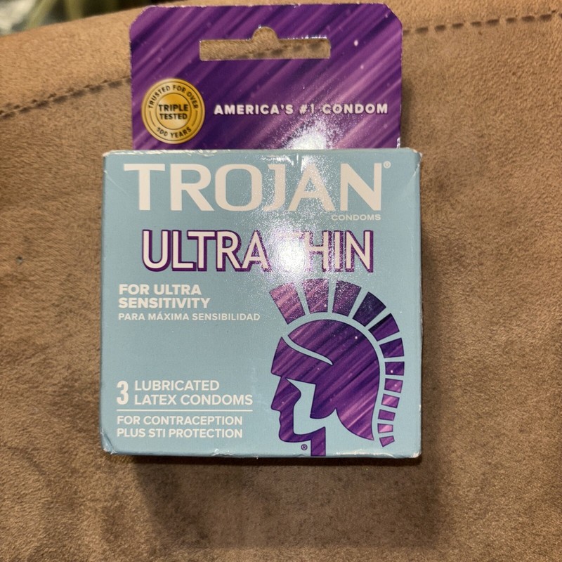 Trojan Sensitivity Ultra Thin Lubricated Condoms, 3 Count