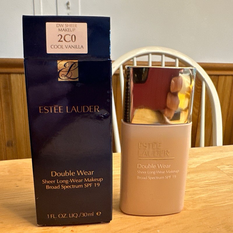ESTEE LAUDER Double Wear Sheer Long-Wear Makeup Cool Vanilla 2C0 1 Oz BNIB