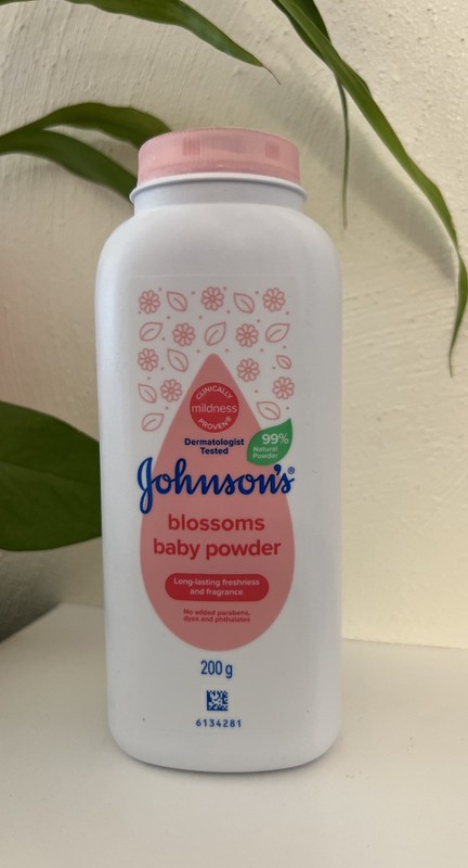 Johnson’s Blossoms Baby Talc Powder 200g Mildness Freshness & Fragrance
