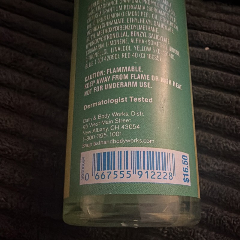 Bath & Body Works Waikiki Beach Coconut Fine Fragrance Mist 8 fl oz gallery
