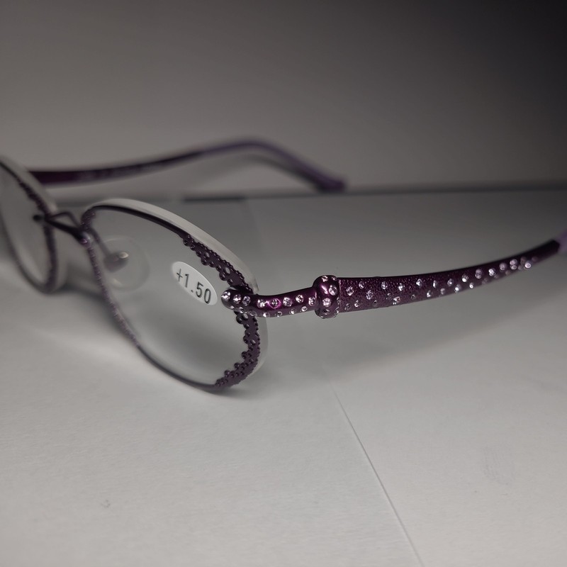 JUDITH LEIBER 1635 READING GLASSES +1.50 HANDMADE IN JAPAN purple Rhinestones