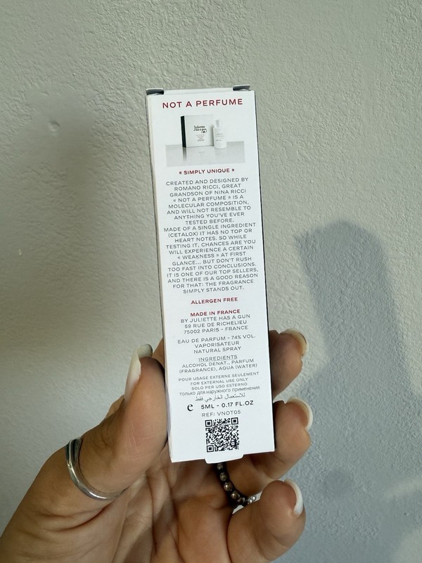 Juliette Has a Gun Not a Perfume 5 Ml - 0,17 Fl. Oz EDP Travel Size gallery