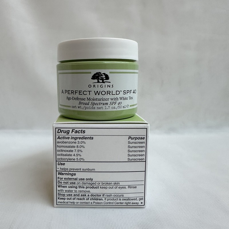 Origins A Perfect World SPF 40 Age-Defense Moisturizer with White Tea-1.7oz/50ml gallery