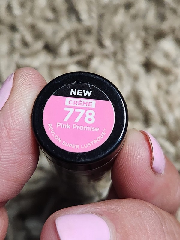 Revlon Super Lustrous Glass Lipstick, 0.15 oz – 778 Pink Promise NIP