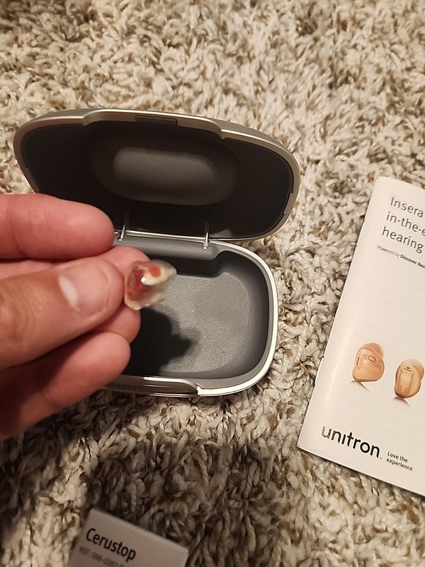 Unitron DX Insera ITE in the ear left and right one pair Free Ship gallery