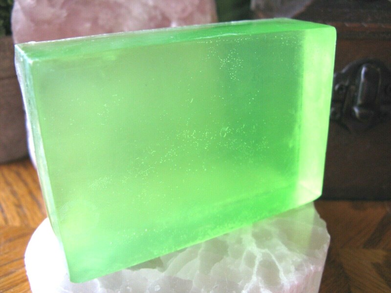 New Handmade Natural Aventus type Men’s Fragrance Glycerin & Aloe Bar Soap