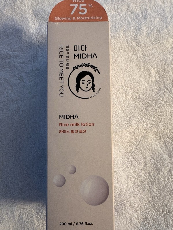 Midha Rice Milk Face Lotion Korean Beauty Moisturizer Brightener 200 ml / 6.7 Oz gallery