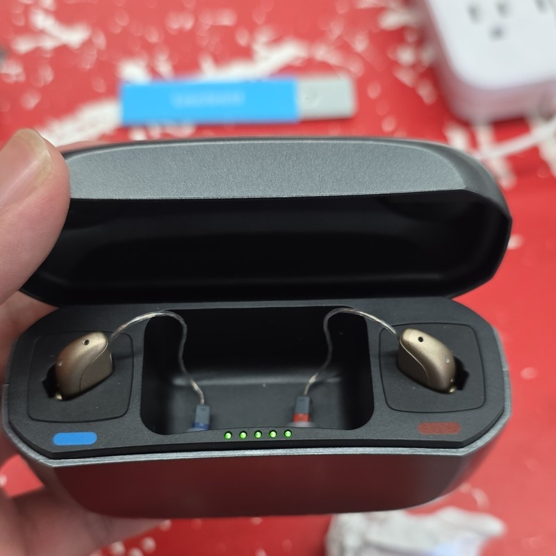 Jabra Enhance Select 500 OTC RIC Rechargeable Hearing Aids w/ Case Beige gallery