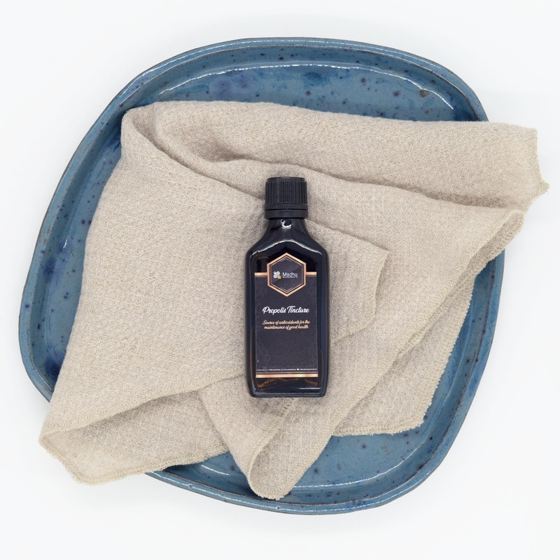 Raw Bee Propolis Tincture with Handmade Linen Wrap - 50 ml (1.6 fl oz) gallery