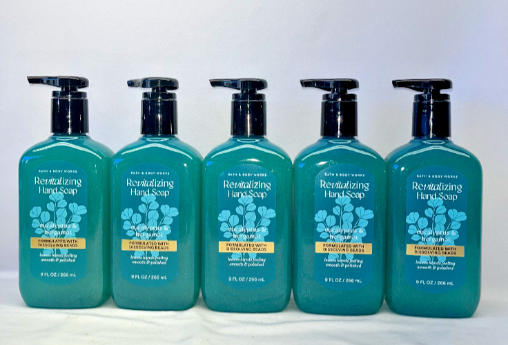 5 Eucalyptus & Bergamot Bath & Body Works Revitalizing Hand Soap 9 fl oz