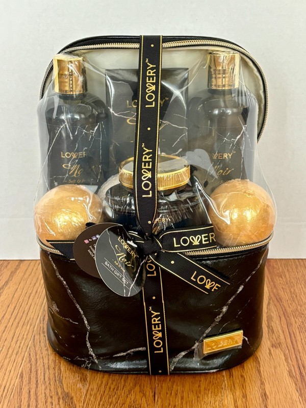 Lovery Noir Bath Shower Gift Set – Brand New!