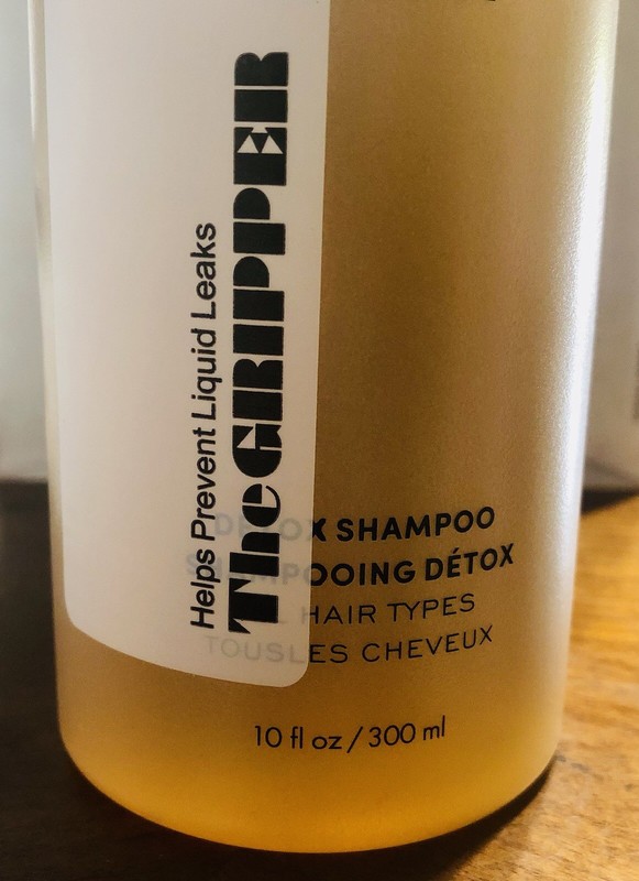 OUAI Detox Shampoo (NIB) gallery