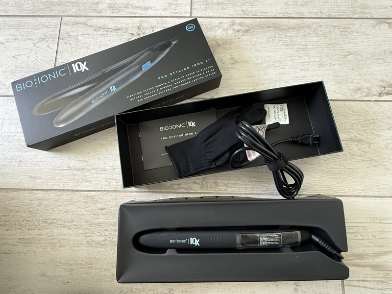 Bio Ionic 10X Pro Styling Flat Iron 1″ Vibrating Plates Classic Styler NEW