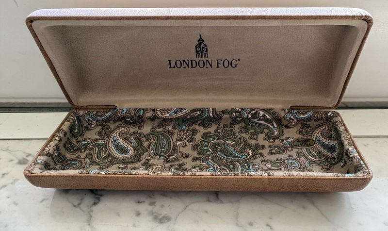 Vintage London Fog Hardshell Eyewear Case Tan Exterior/Paisley Interior
