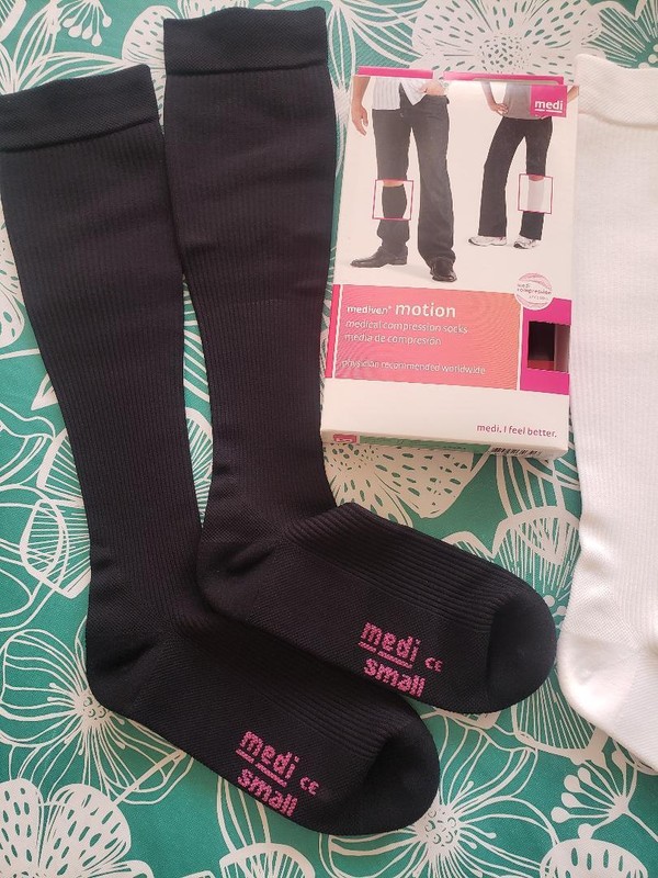 Mediven Motion Unisex 20-30 Calf Closed Toe Compression Socks Pick Size & Color gallery