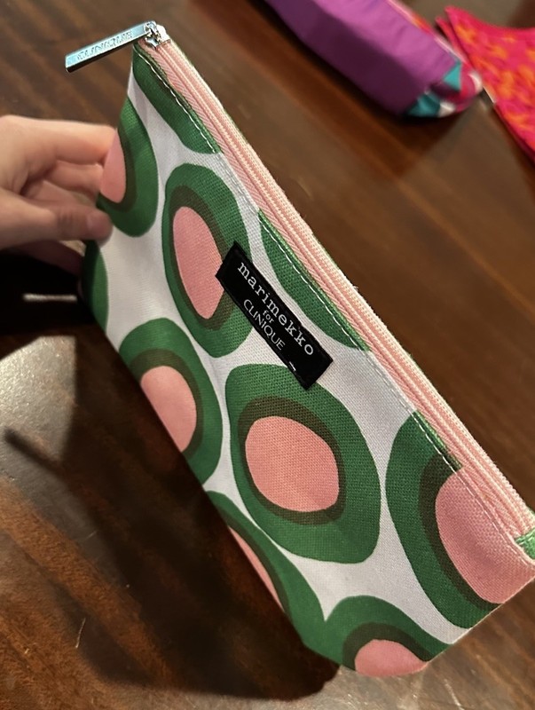 Clinique Marimekko for Clinique Green Pink White Zip Cosmetic Makeup Bag/Pouch gallery