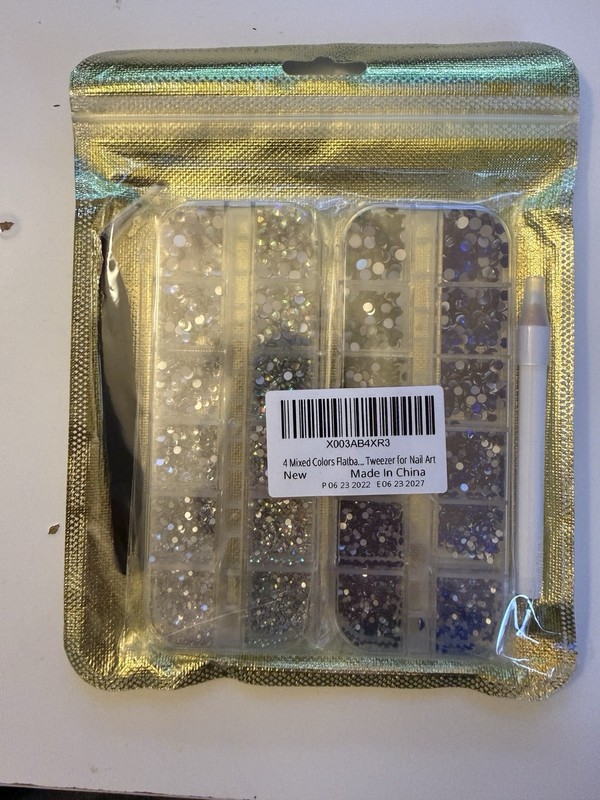 4 Mixed Colors Flat back Rhinestones For Nail Art