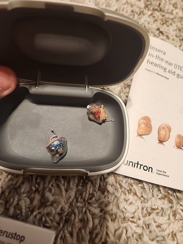 Unitron DX Insera ITE in the ear left and right one pair Free Ship gallery