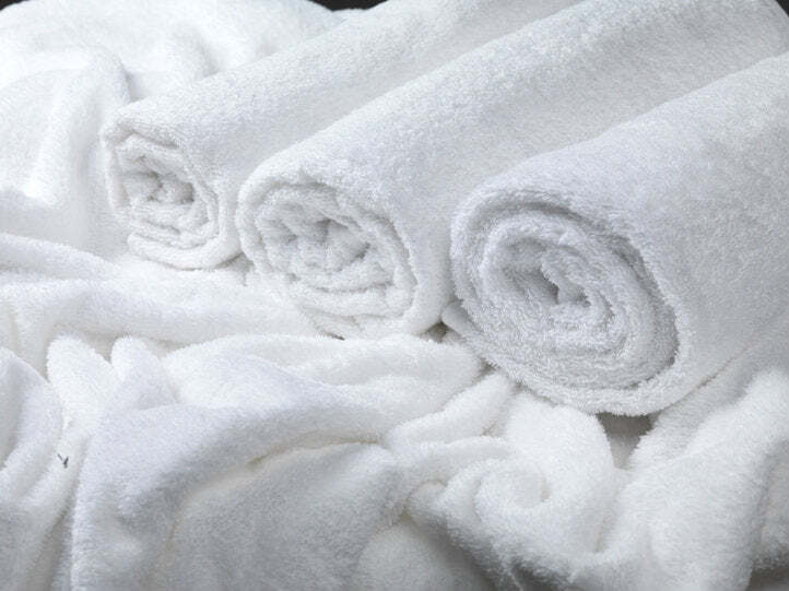 DELUXE HAND TOWEL SET 16×28 -SET OF 2