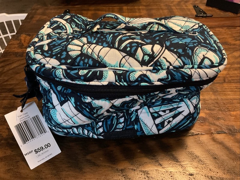 NWT VERA BRADLEY Shore Enough Train Case Cosmetic Jewelry Makeup Travel Bag
