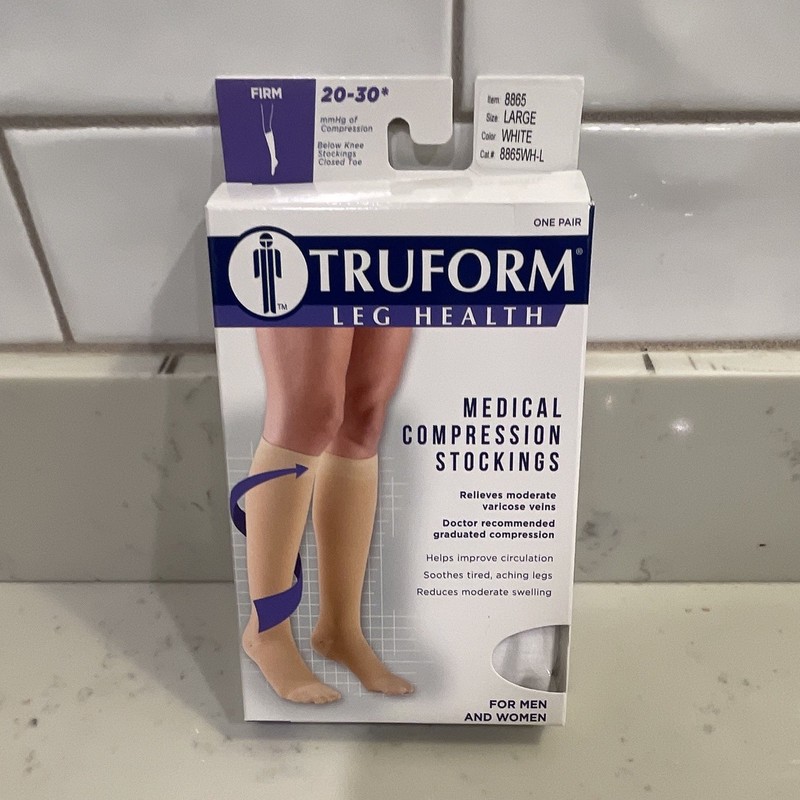 Truform Compression Socks/Hose 20-30 mmHg White Large Below Knee Closed Toe