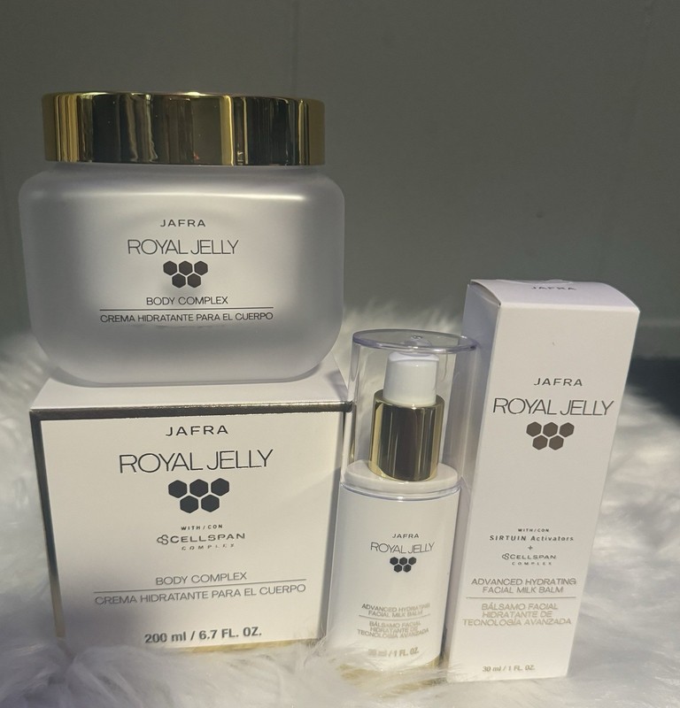 JAFRA Royal Jelly Hydrating Body Complex 6.7 fl oz + Facial Balm 1 fl oz gallery