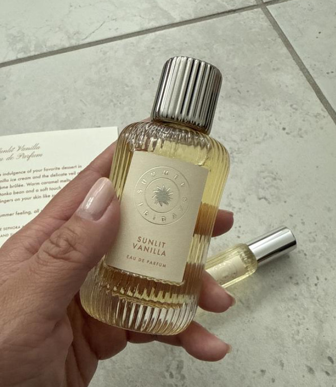 Summer Fridays Sunlit Vanilla Eau de Parfum with Caramel Travel Spray,2 SIZES gallery
