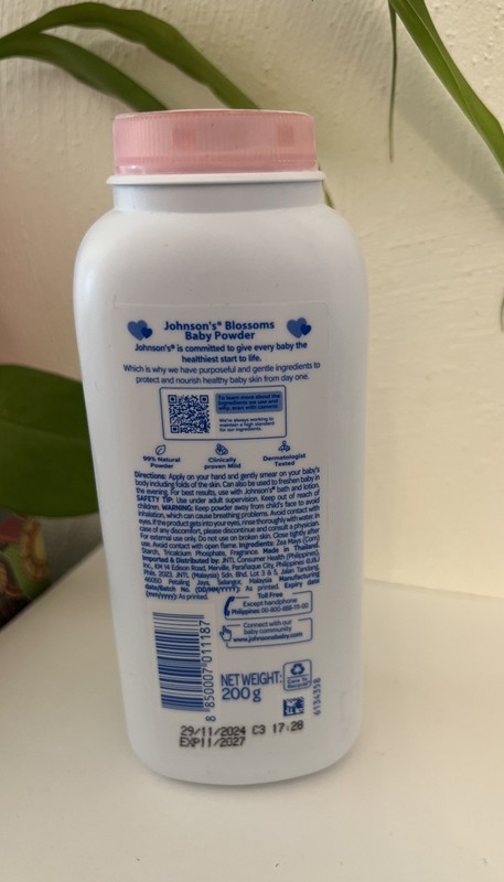 Johnson's Blossoms Baby Talc Powder 200g Mildness Freshness & Fragrance gallery