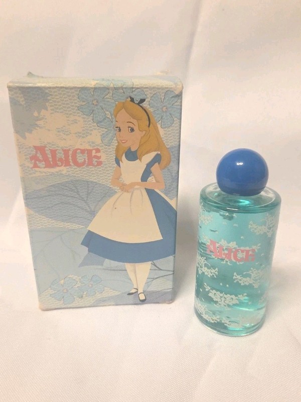 Alice In Wonderland Perfume Spray 👍FREE SHIPPING 👍