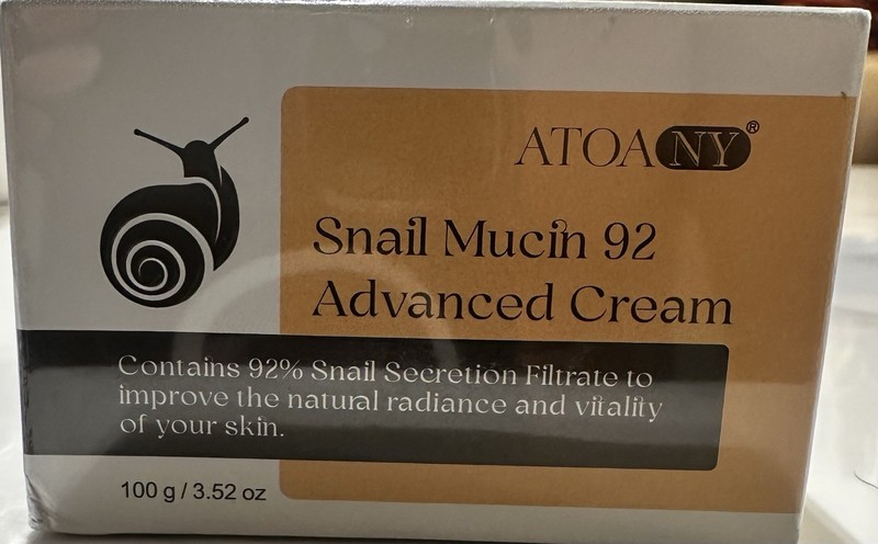 Snail Mucin 92% Face Moisturizer, 3.52 Oz, Lightweight Moisturing Cream for Soft