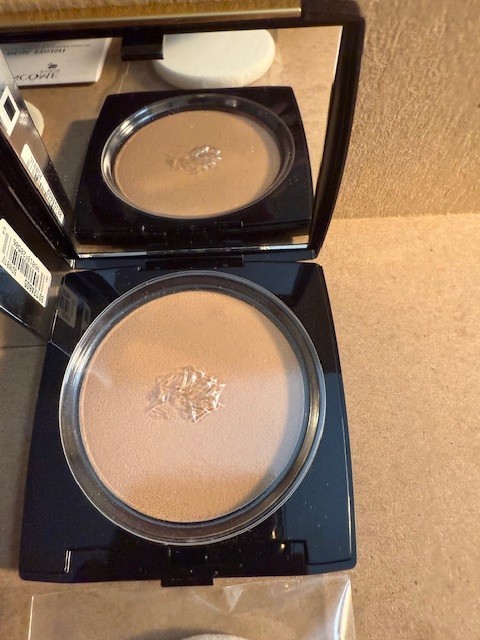 LANCOME DUAL FINISH Powder & Foundation In One 360 HONEY III (W) NIB Free Ship gallery