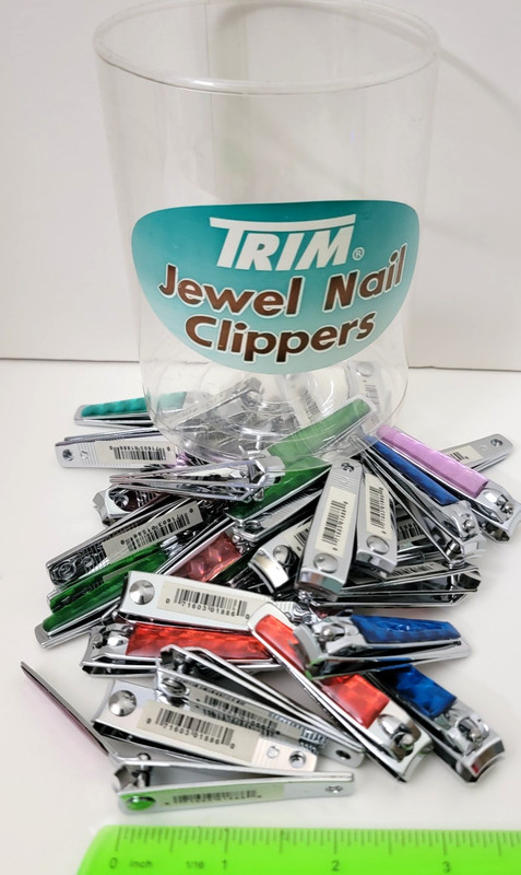 TRIM JEWEL NAIL CLIPPERS Small (1 pack of 36 Nail Clippers) gallery