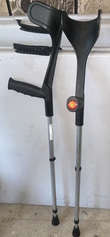 Adjustable Lightweight Adult Forearm Crutches w/ Handgrip Black/Silver