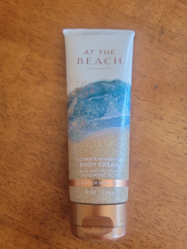 Bath and Body Works At The Beach Ultimate Hydration Body Cream 8 oz New