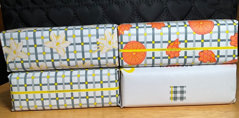 Beekman 1802-4- 9oz Soap Bars|PURE|VANILLA ABSOLUTE|FRESH AIR|HONEYED GRAPEFRUIT gallery