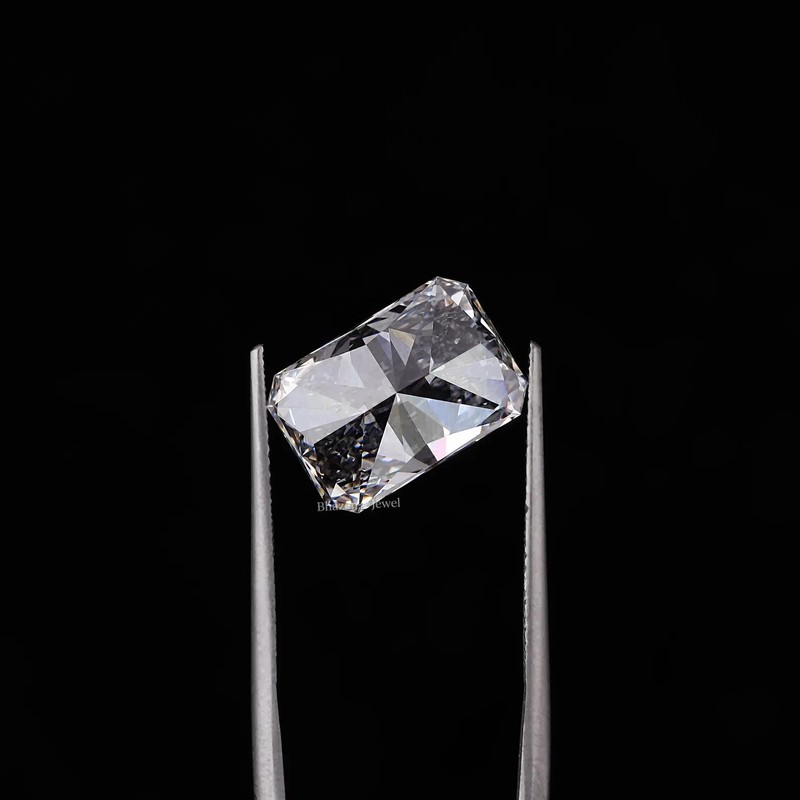 Radiant shape 6 Cts Lab Grown CVD Diamond Natural D Color VVS1 Certified gallery