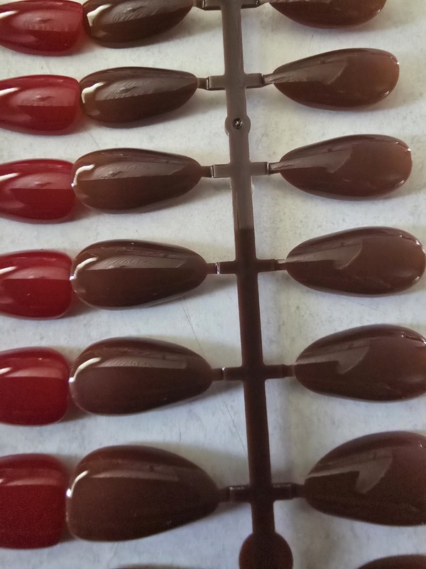 Full Cover Shiny Almond Artificial Nail Tips for Finger – Red Brown Black